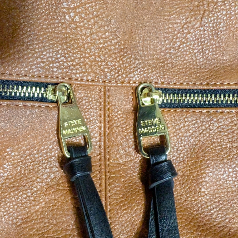 Steve Madden Shoulder Bag, EUC! - Picture 7 of 12